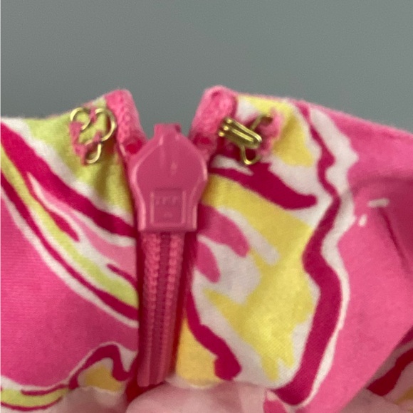 Lilly Pulitzer Lynnie in Hotty Pink Day Lilly Vibrant Floral Scalloped Skirt - Picture 7 of 13